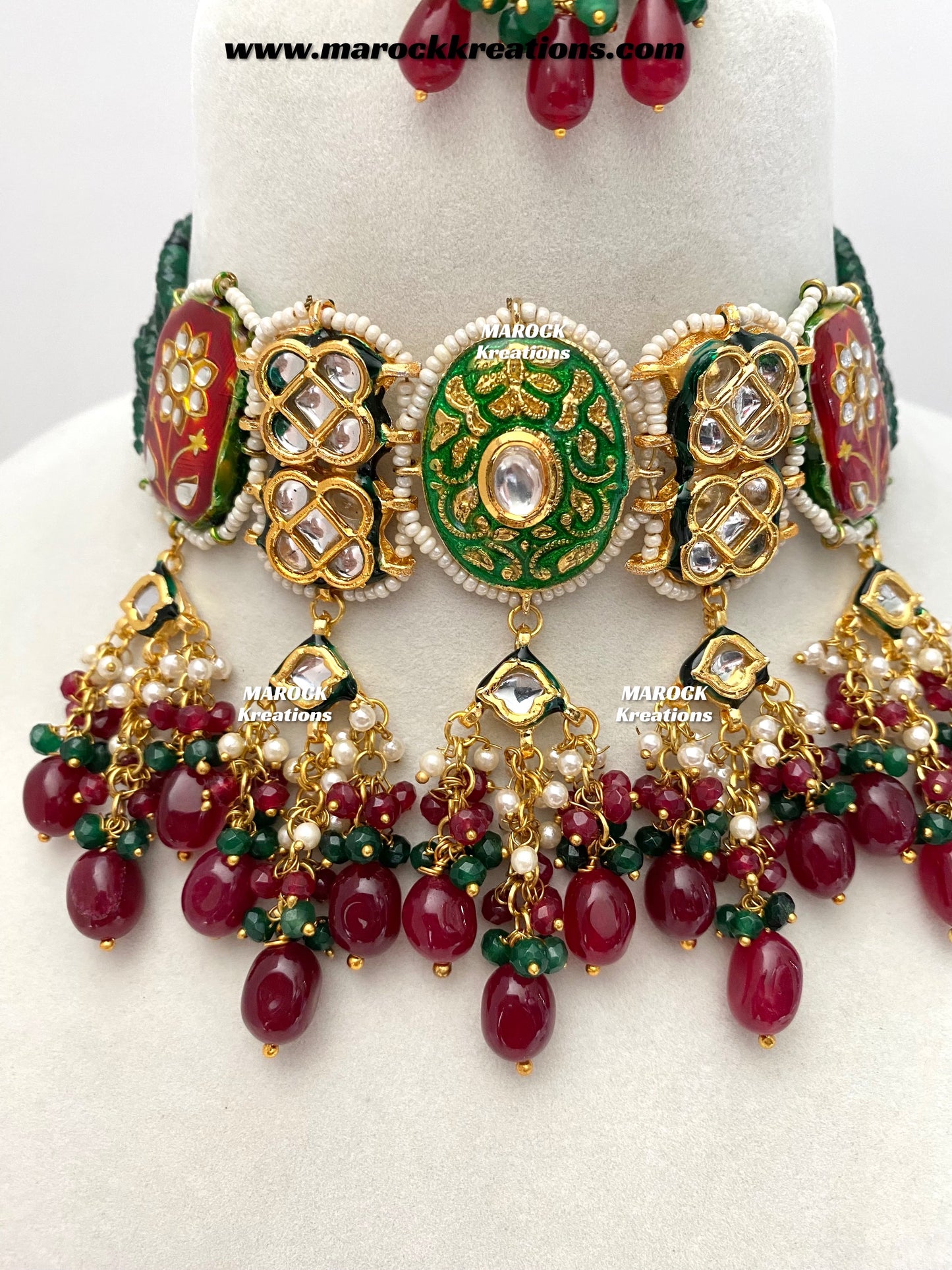 Shehnaaz Premium Quality Thappa Kundan Meenakari trendy choker set