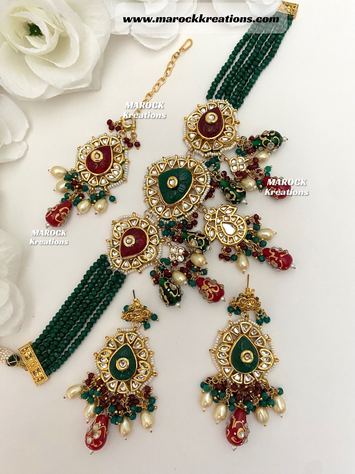 Raavi Premium Quality Thappa Kundan trendy choker/Necklace set