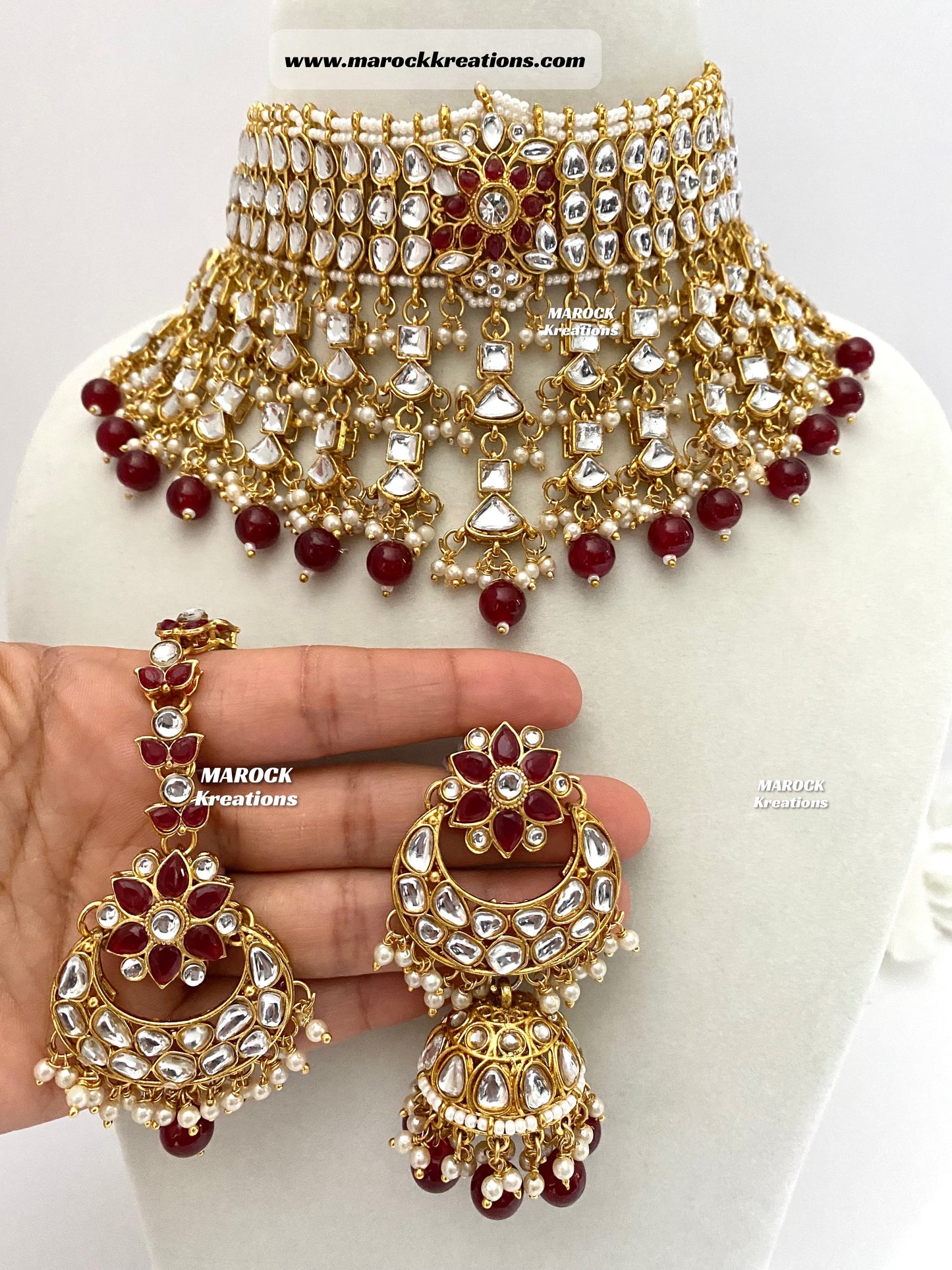 Statement Kundan Necklace set comes with Jhumki Earrings and Tikka