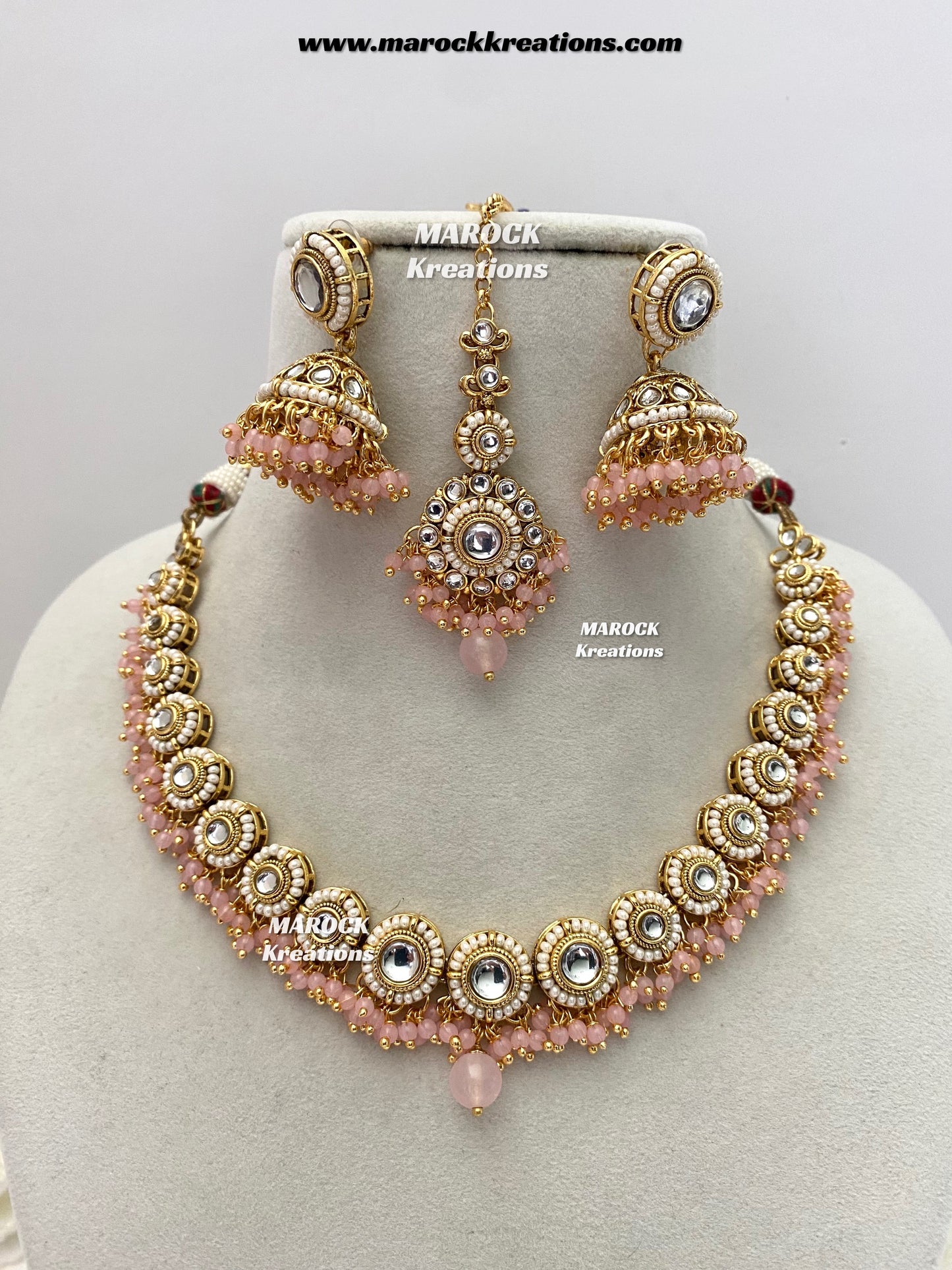 Akshi Premium Quality Kundan Single line Necklace set