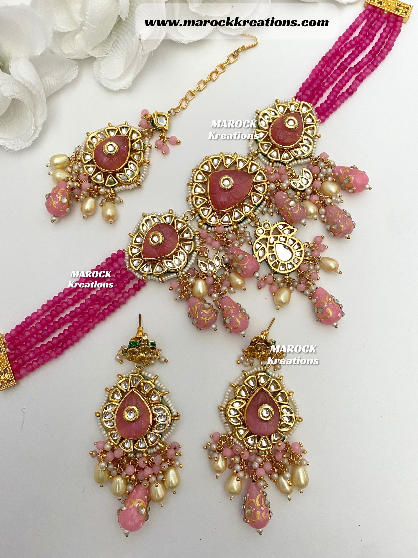 Raavi Premium Quality Thappa Kundan trendy choker/Necklace set