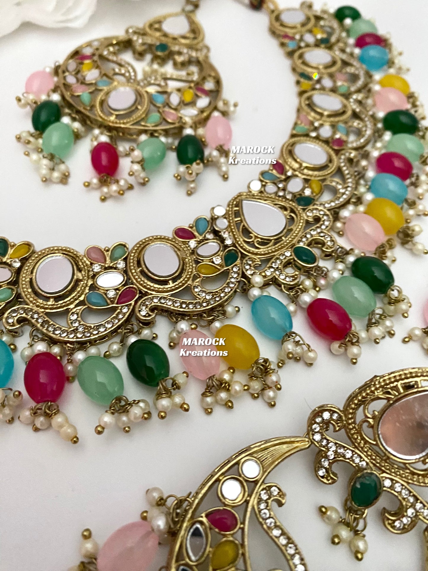 Antique Gold Mirror Multi color Necklace set