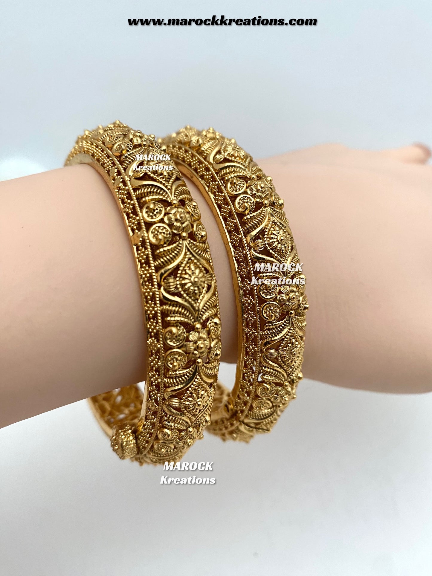 Sandhya Premium Quality Gold plated openable kade/Bangles/Kangan