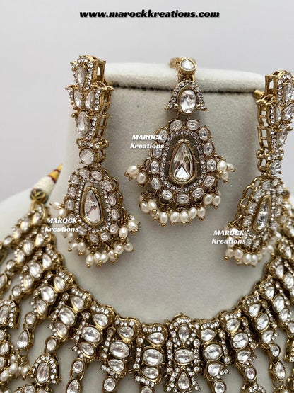 Sareena Kundan choker cum statement Necklace set