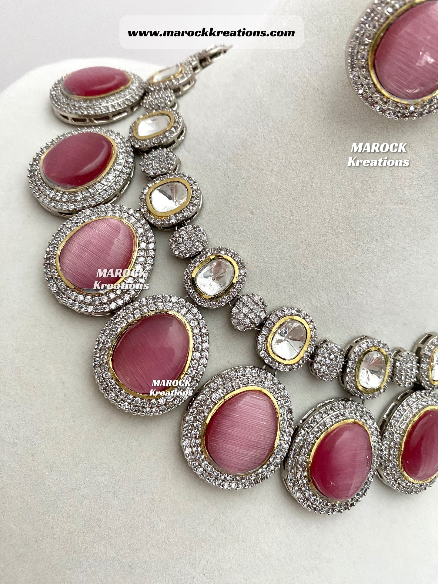 Premium Quality uncut Kundan exclusive Necklace set