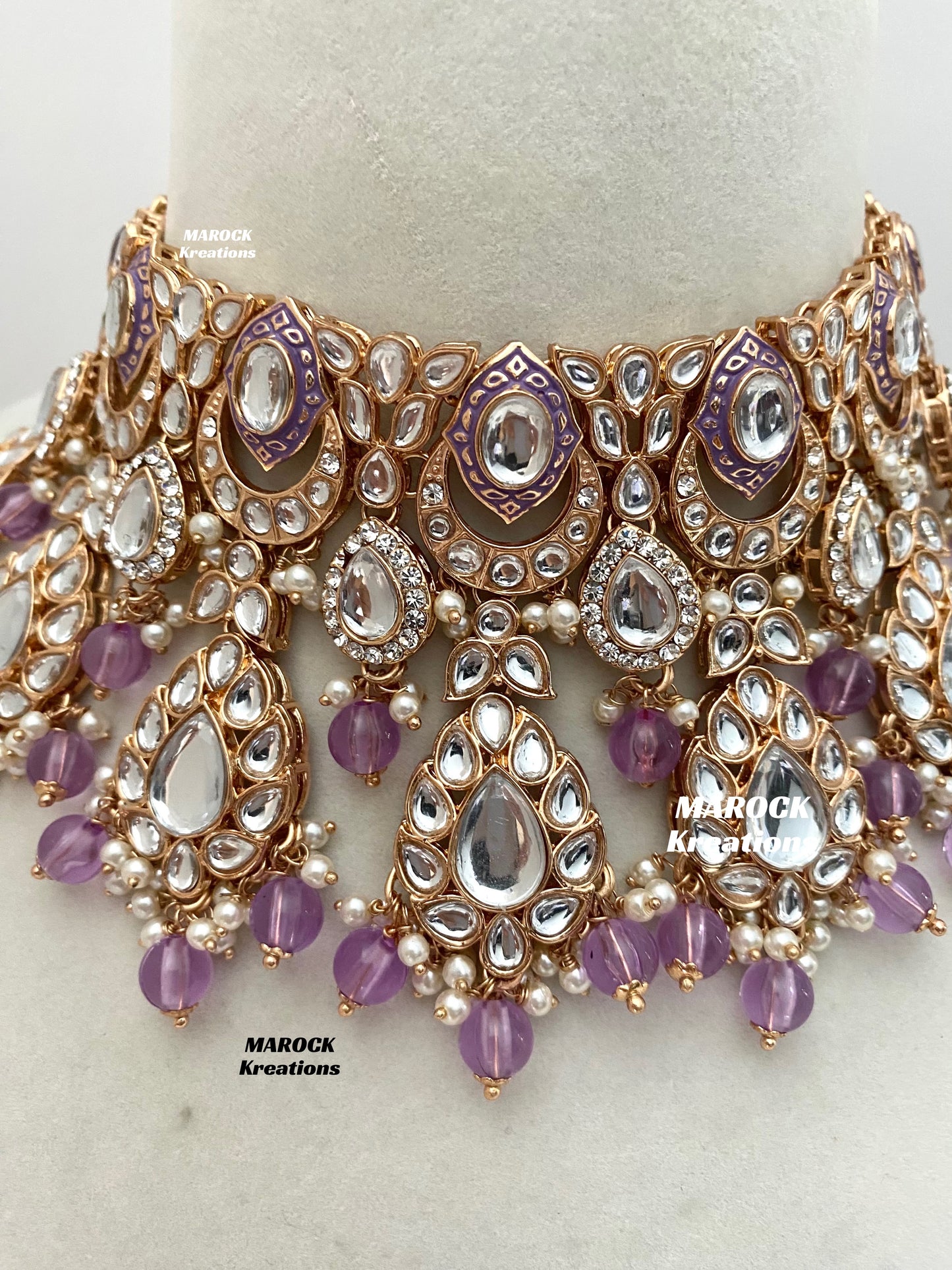 Kaniz Premium Quality Rose Gold Kundan Meenakari Choker/Necklace set