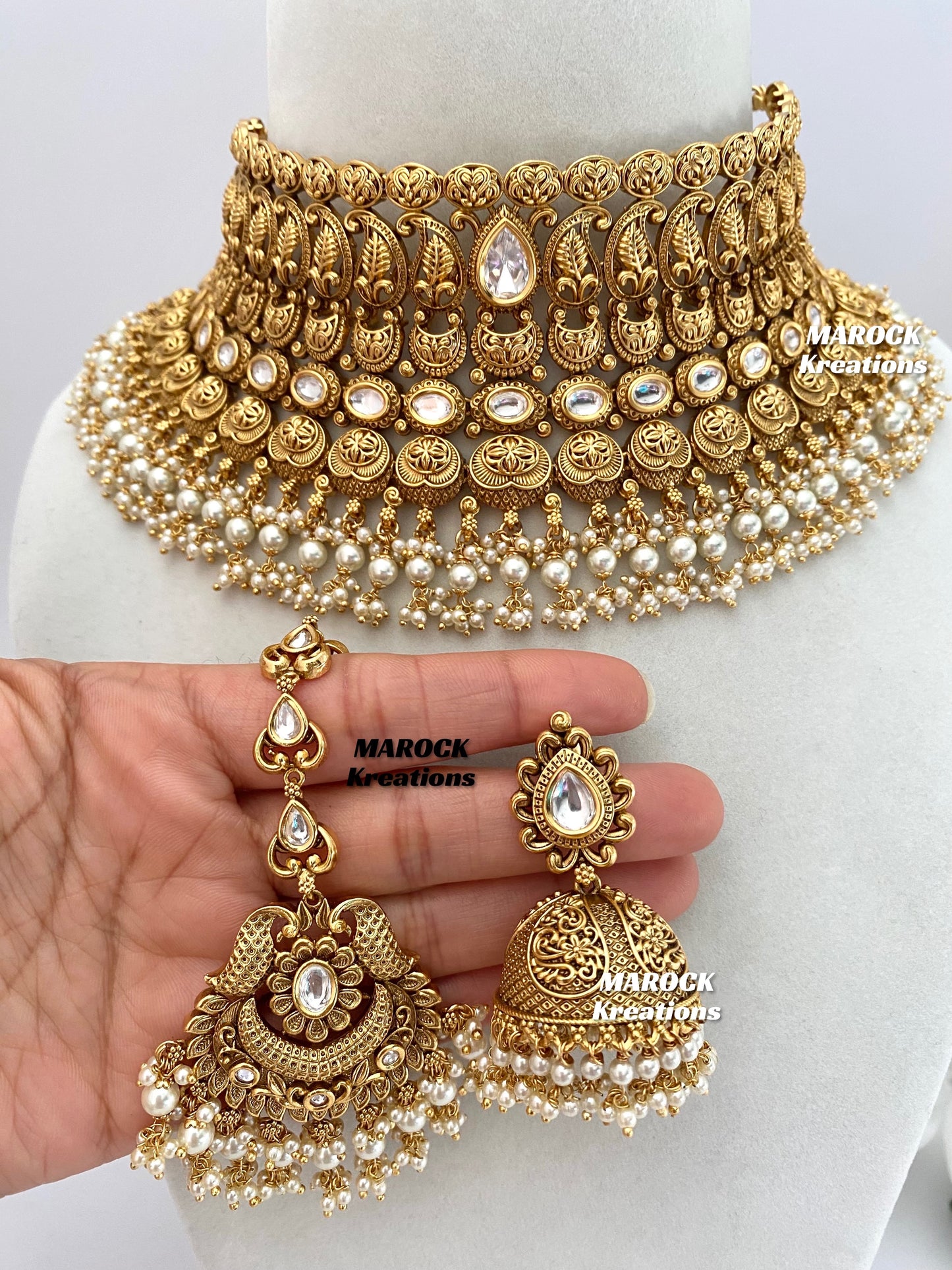 Elegant Gold Plated premium quality Kundan Statement Necklace set/Bridal set