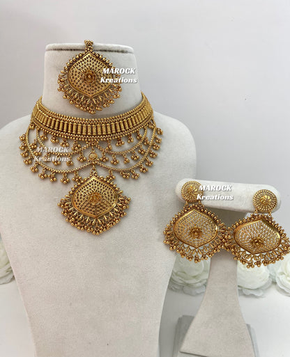 Vanshika Premium Quality Gold plated statement choker set