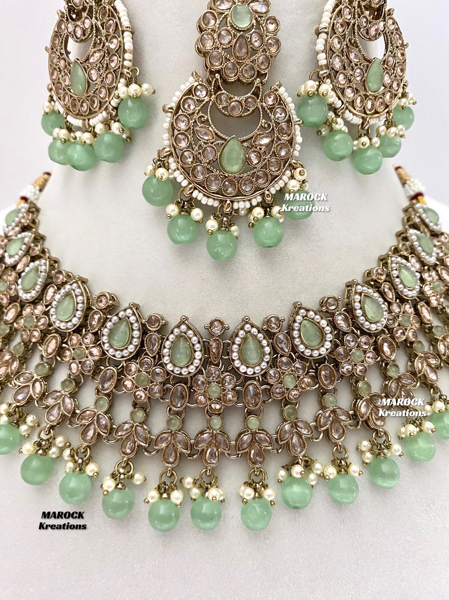 Sadhna Antique Gold Polki Necklace set