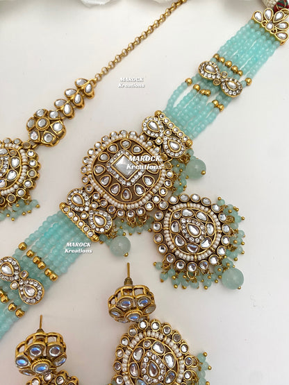Simona Premium Quality Kundan Choker set