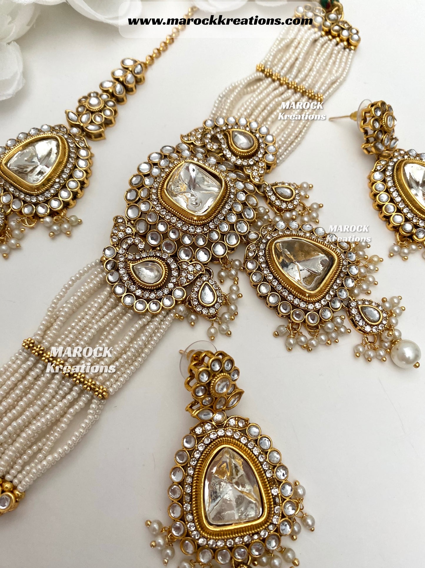 Aarzoo Kundan Statement Choker set