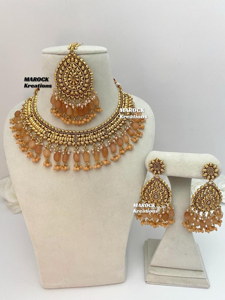 Trendy Gold plated traditional necklace sets/Elegant gold look necklace sets.