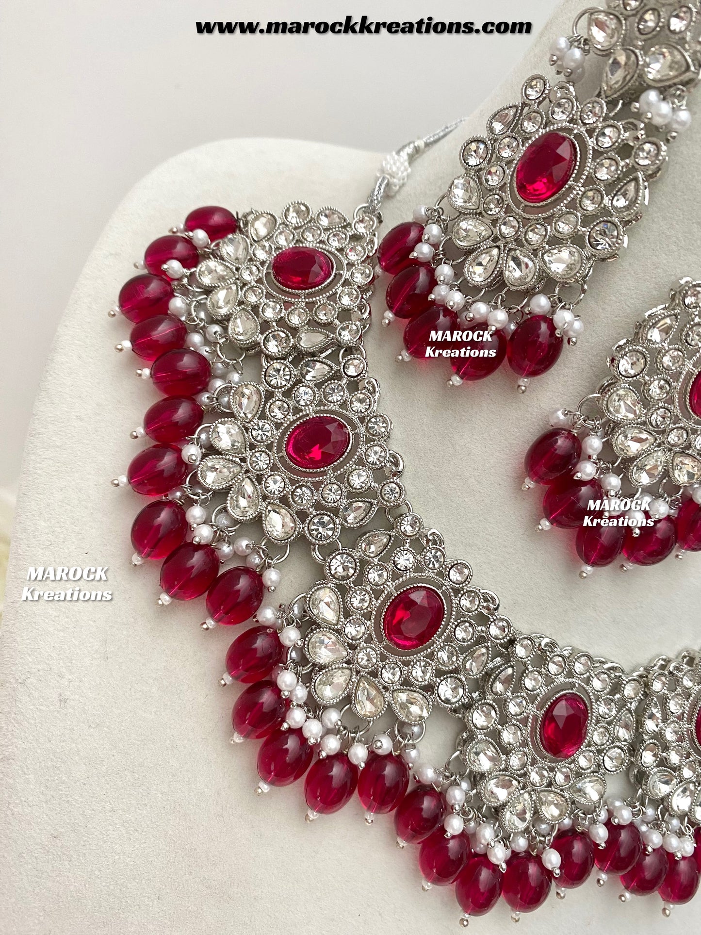 Naina Silver Stone Necklace set