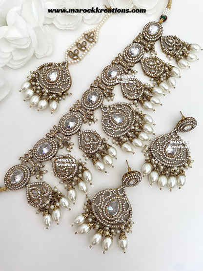 Yumna Polki statement Choker/Necklace set