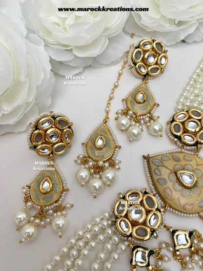 Natasha Premium Quality Kundan Meenakari Statement Choker set