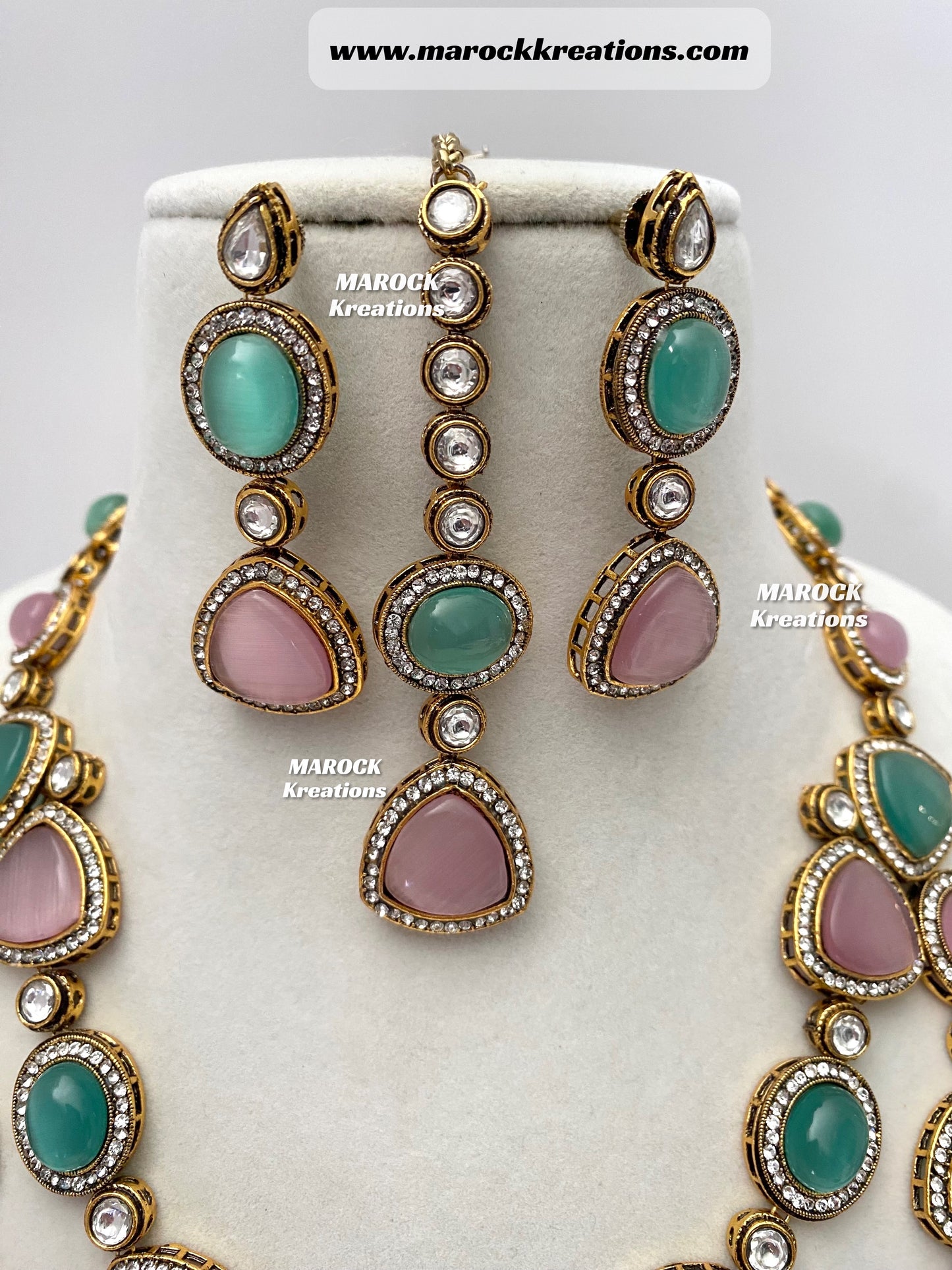 Aqsa Tyani inspired Kundan Statement Necklace set