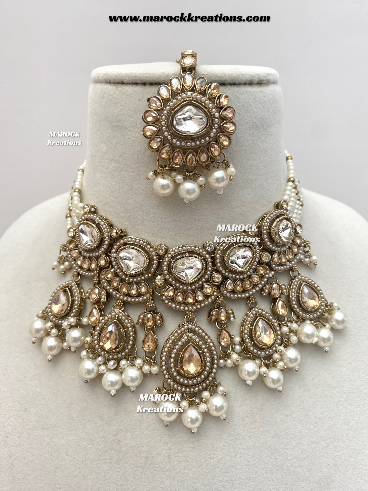 Saavni Antique Gold Polki Choker set