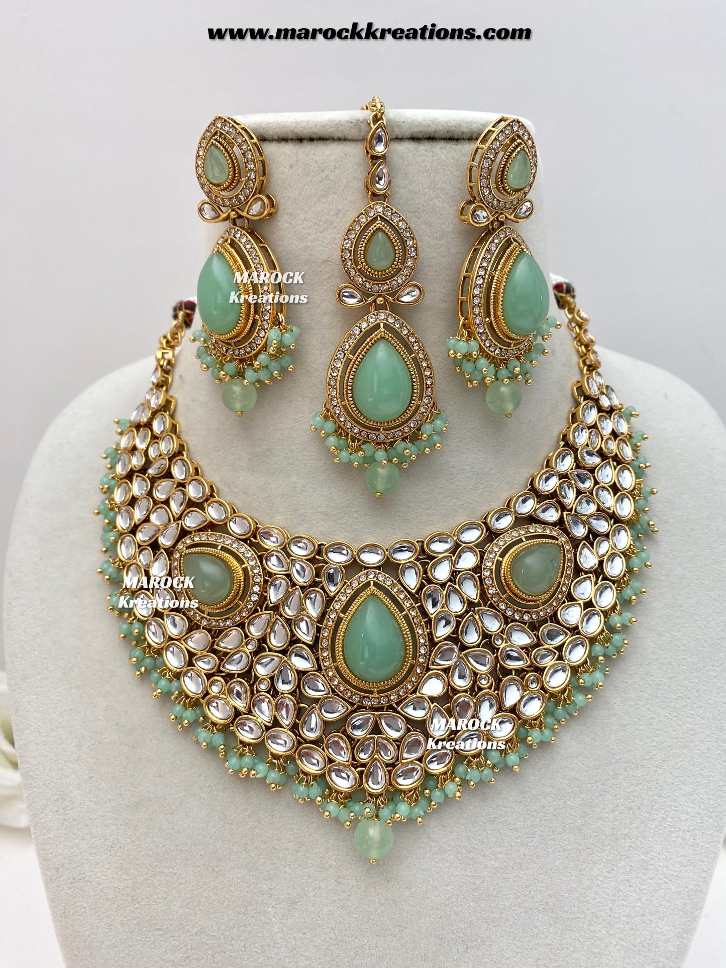 Veena Premium Quality Kundan Statement Necklace set