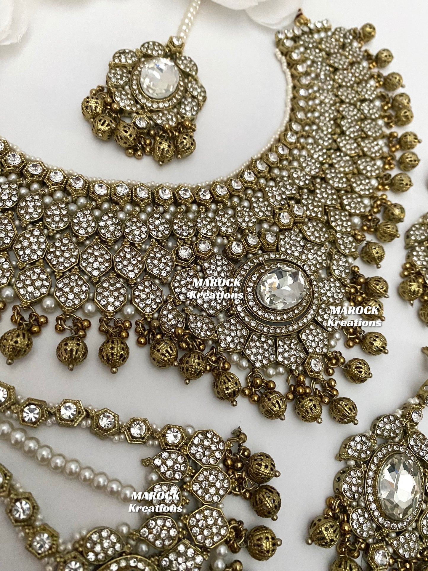 Antique Gold Pakistani Necklace set