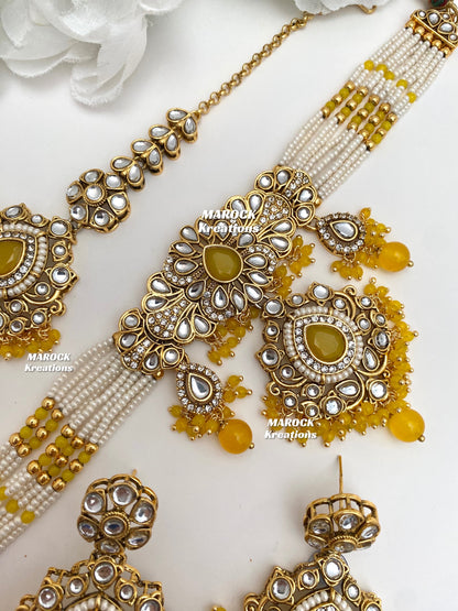 Mahima Premium Quality Kundan Choker set