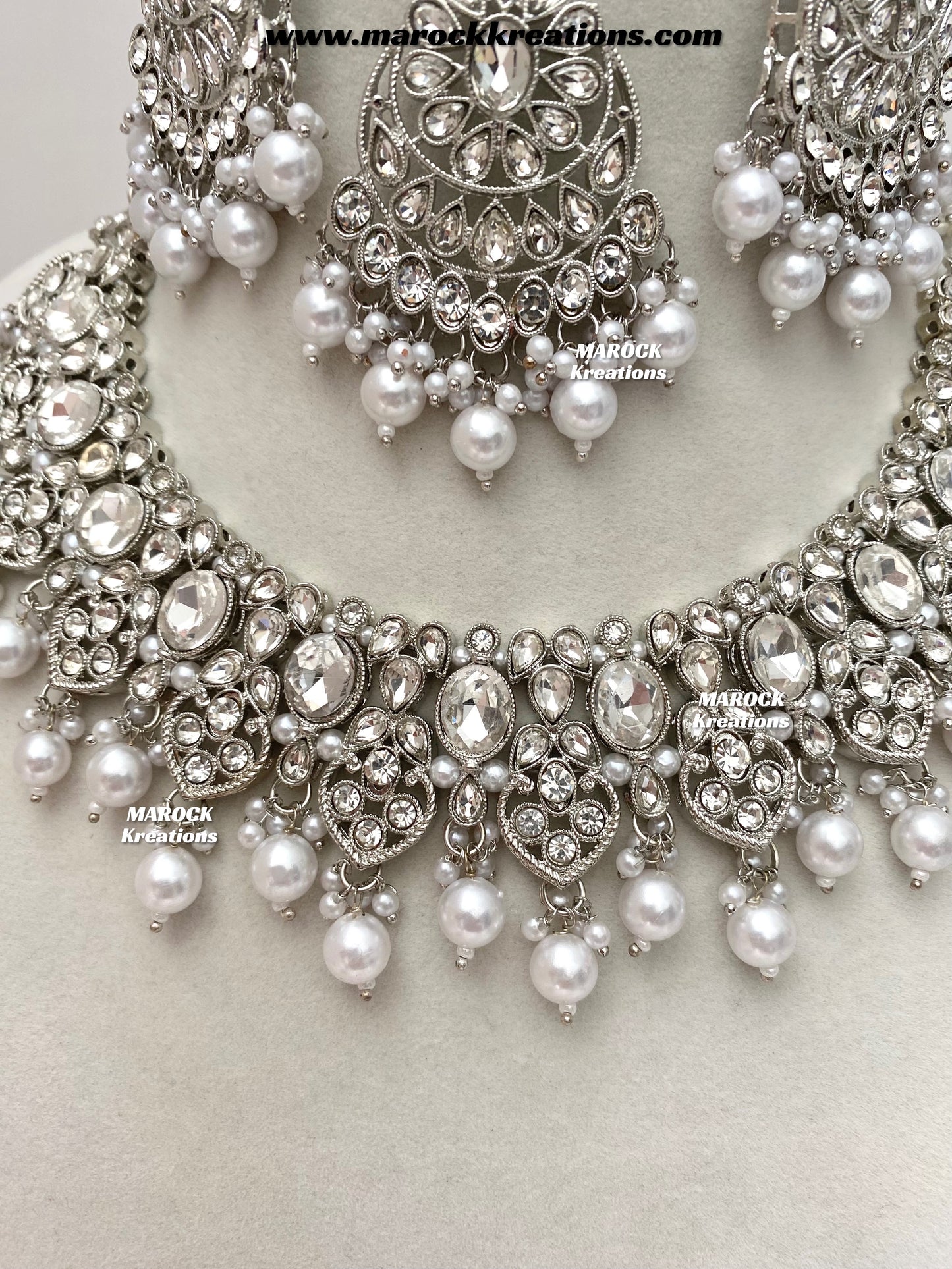 Zoila Silver Stone Necklace set