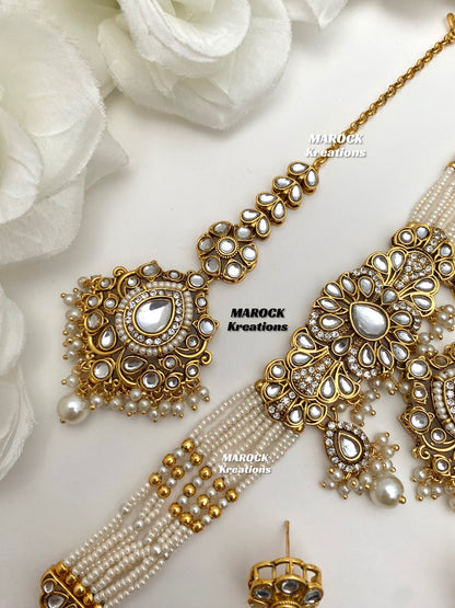 Mahima Premium Quality Kundan Choker set