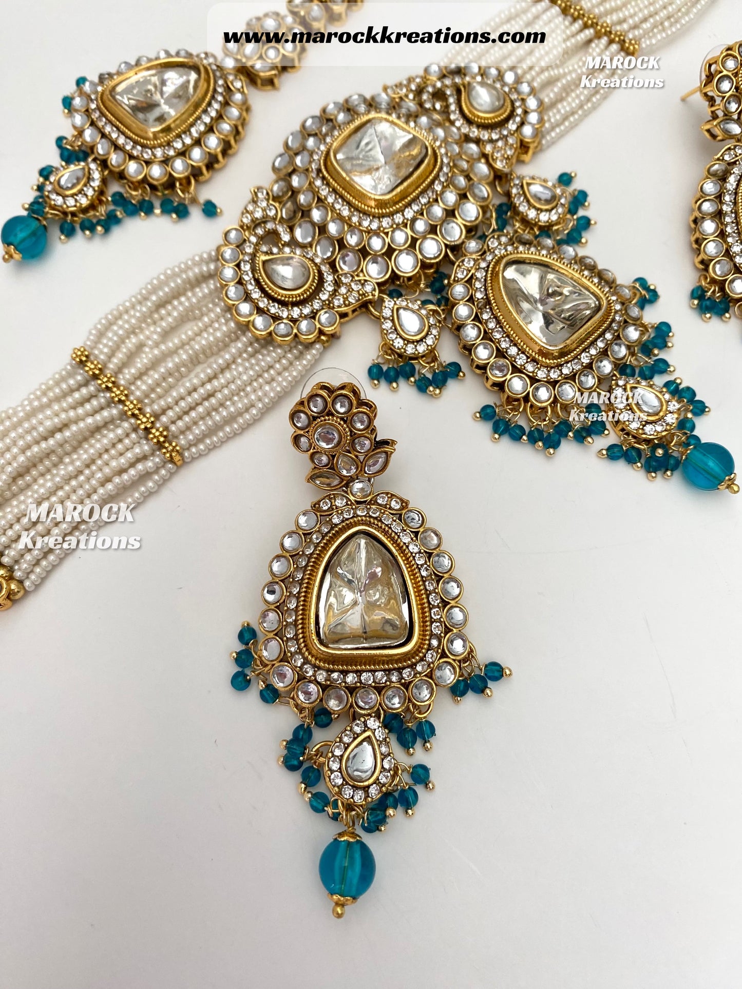 Aarzoo Kundan Statement Choker set