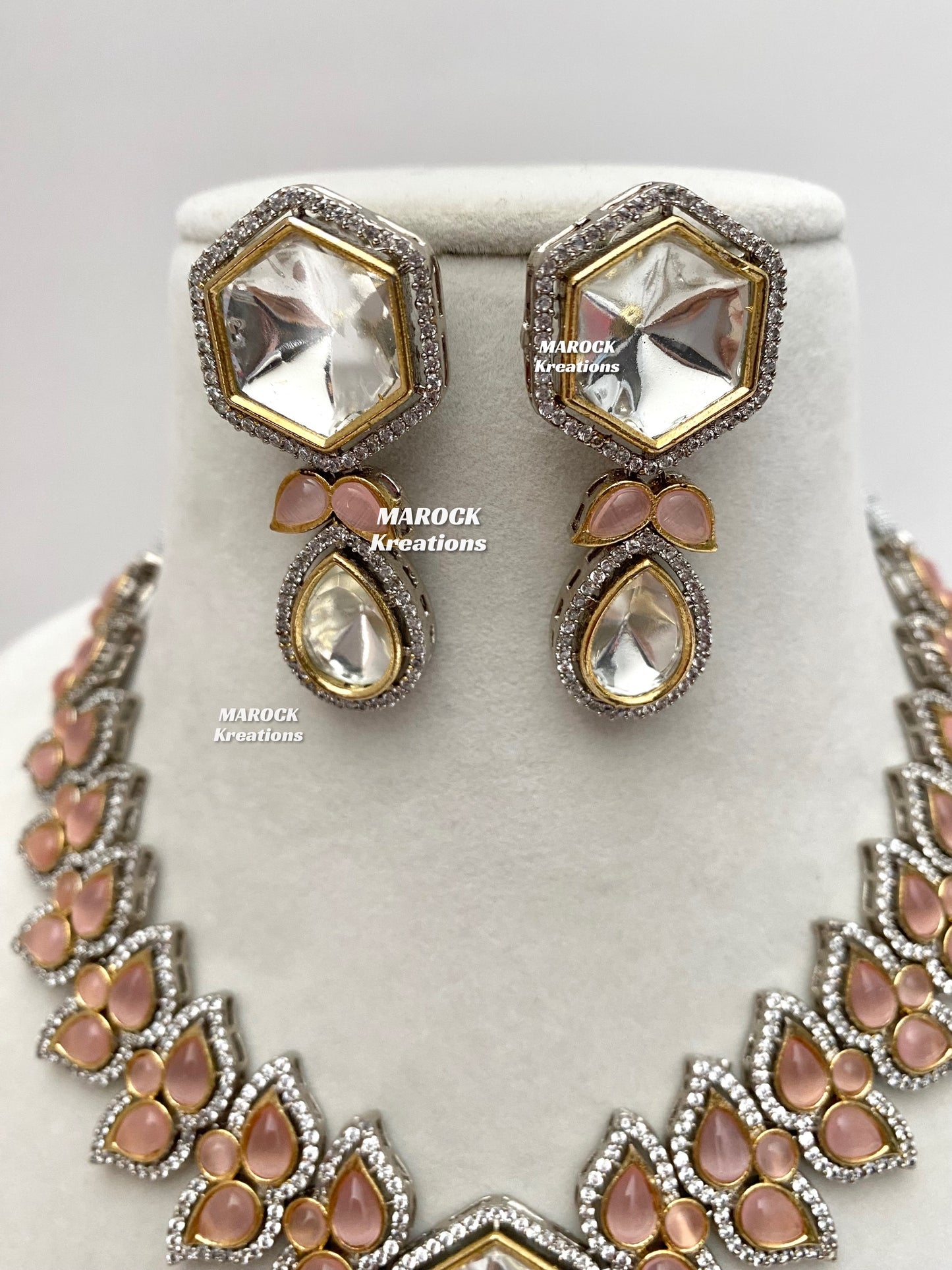 Katie Tyani inspired Premium Quality Kundan Statement Necklace set