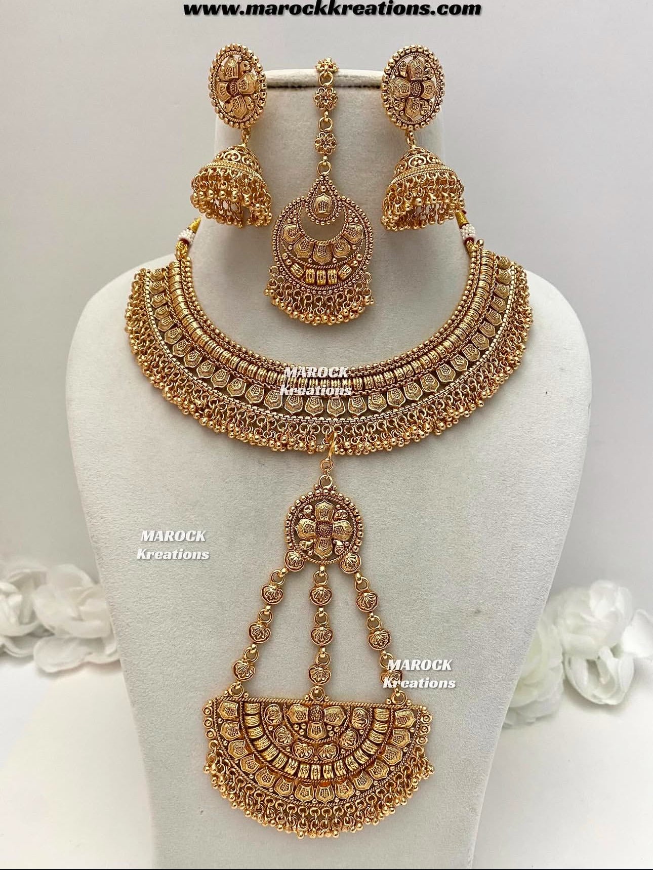 Premium Quality Gold plated necklace set comes with Passa/Jhoomer