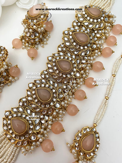 Fine quality Kundan Choker set