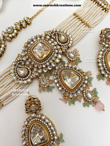 Aarzoo Kundan Statement Choker set