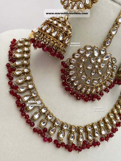 Kundan Necklace set comes with Jhumki Earrings and Tikka