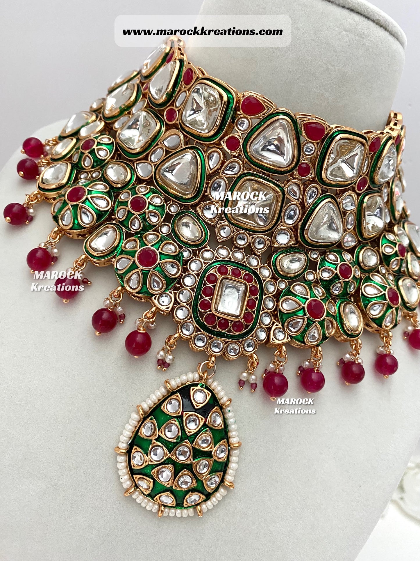 Trendy Uncut Kundan Statement Bridal set