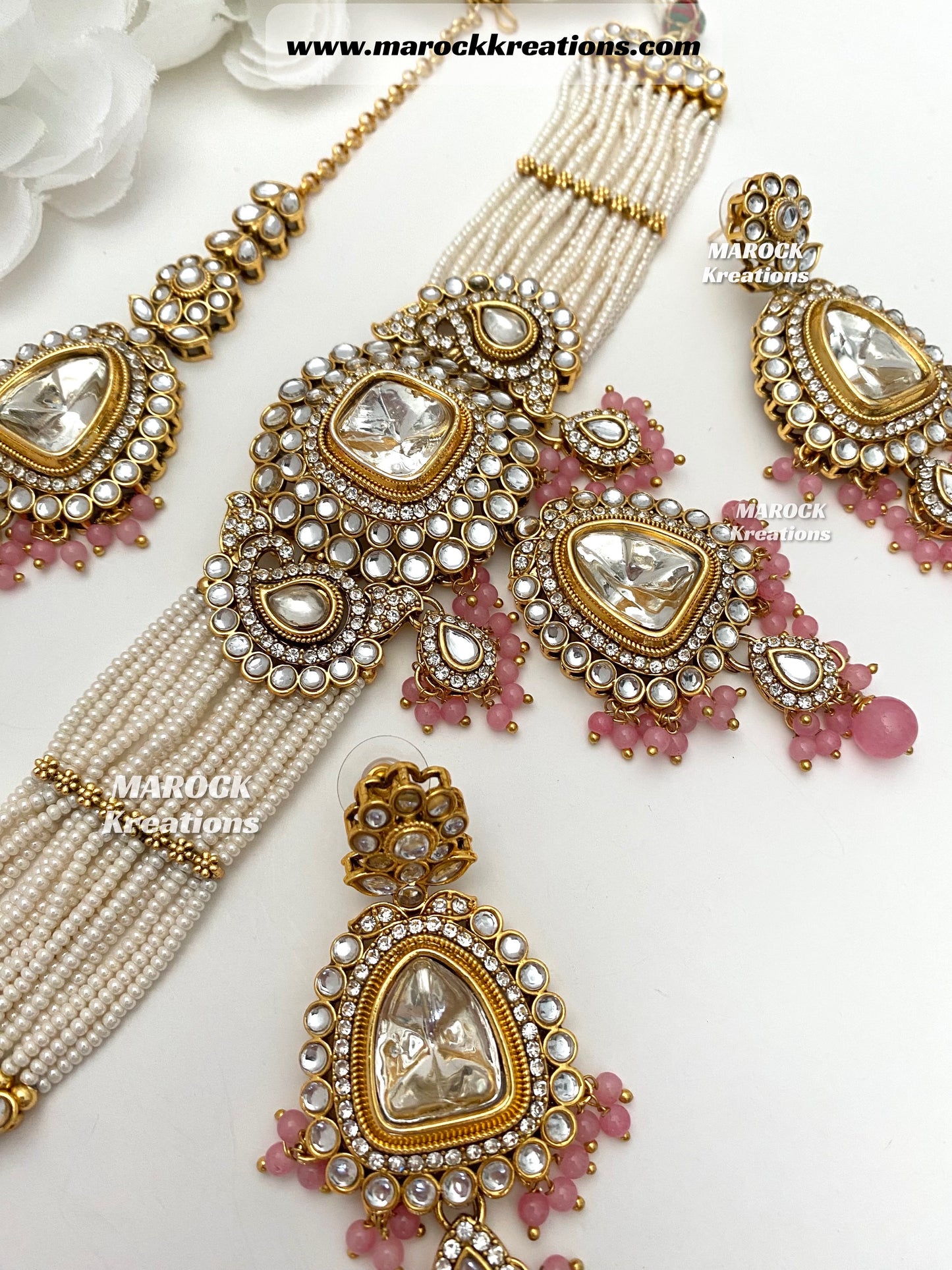 Aarzoo Kundan Statement Choker set