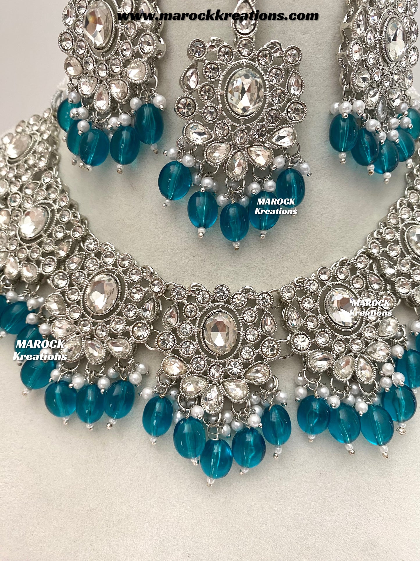 Naina Silver Stone Necklace set