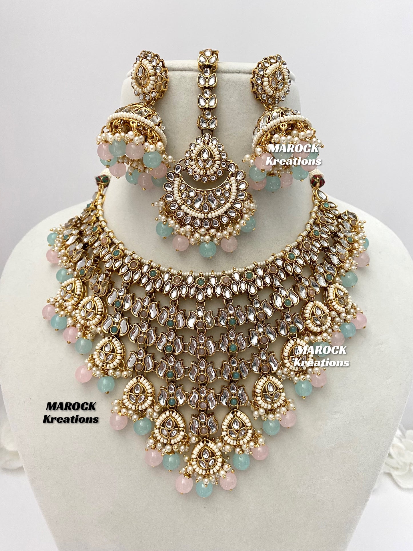 Fine Kundan V-shape Statement Necklace set