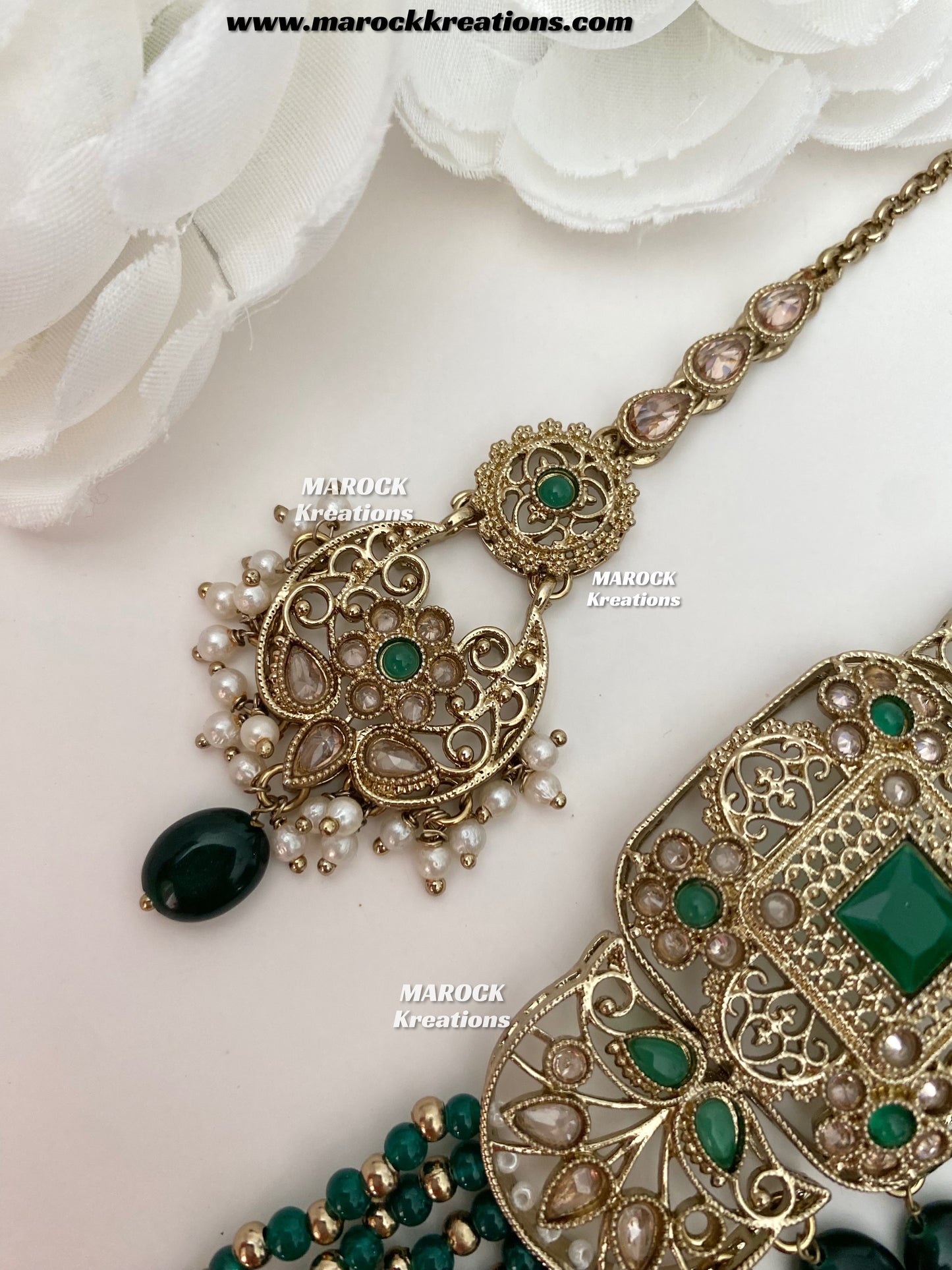 Naila Antique Gold Polki Choker set