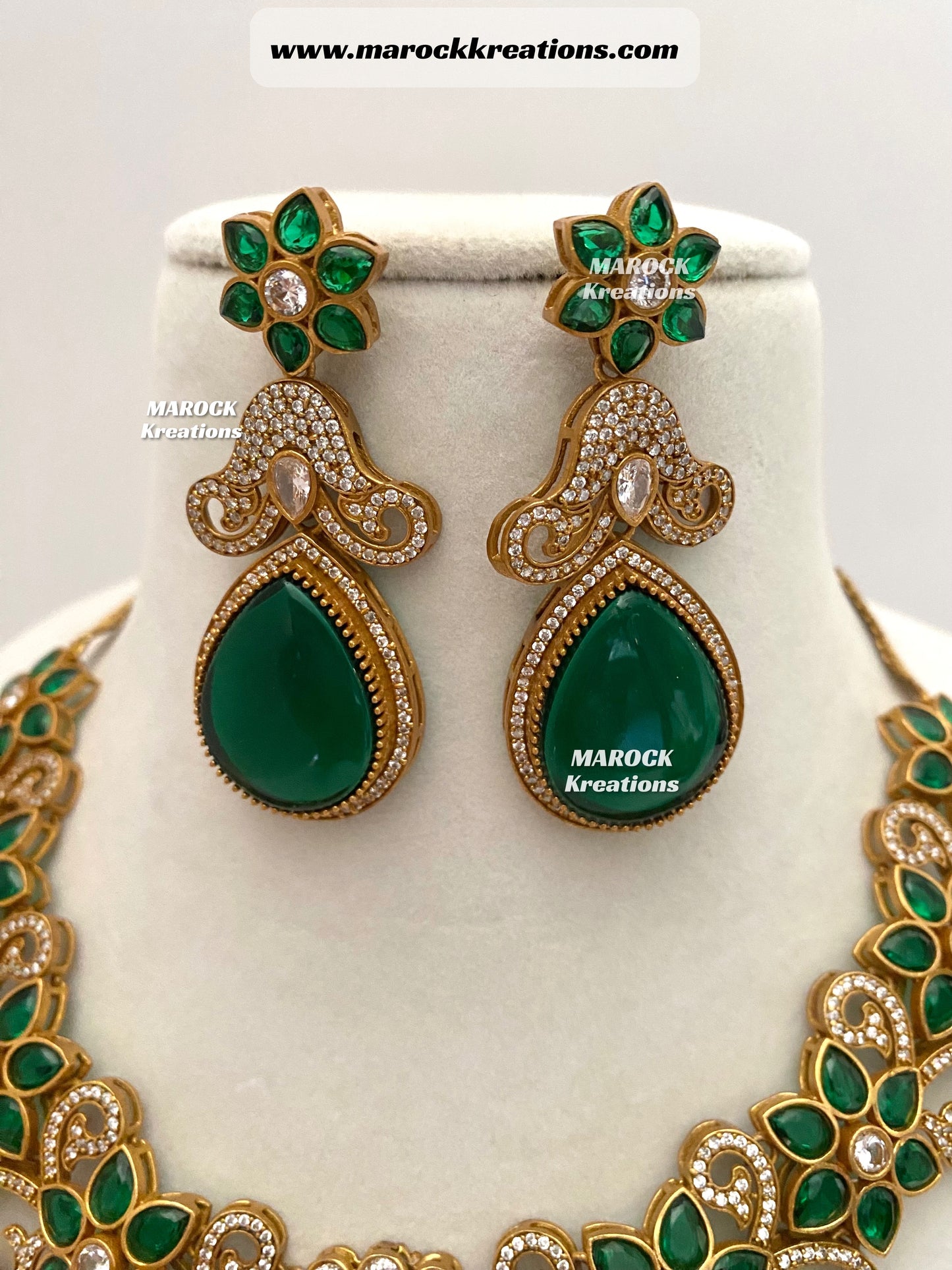 Heena Bollywood style Premium Quality Kundan exclusive Necklace set