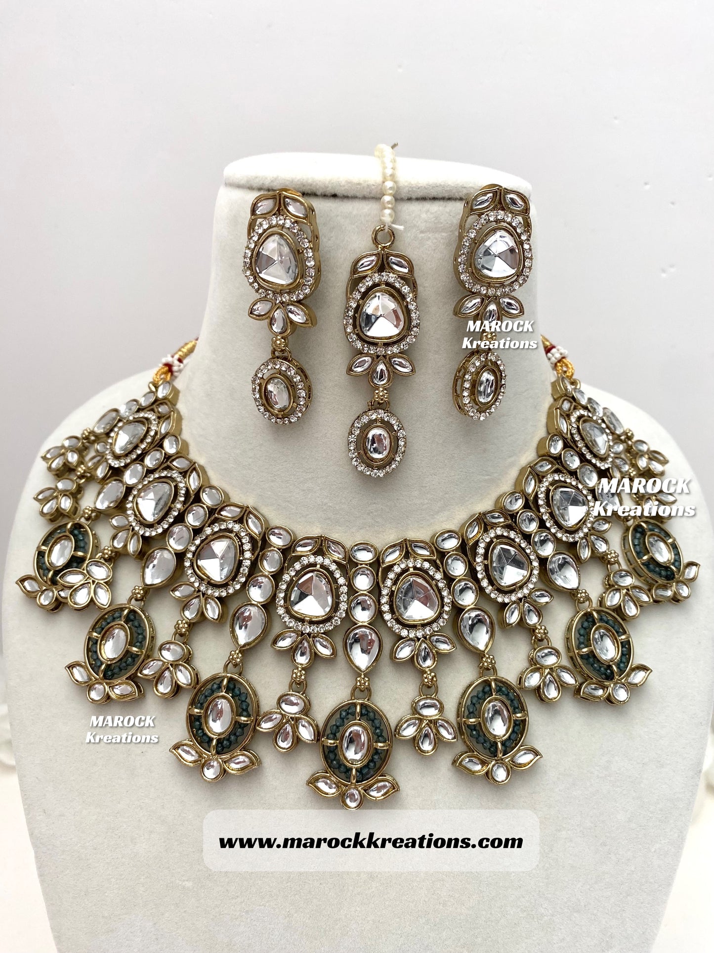 Noor Kundan Statement Necklace set