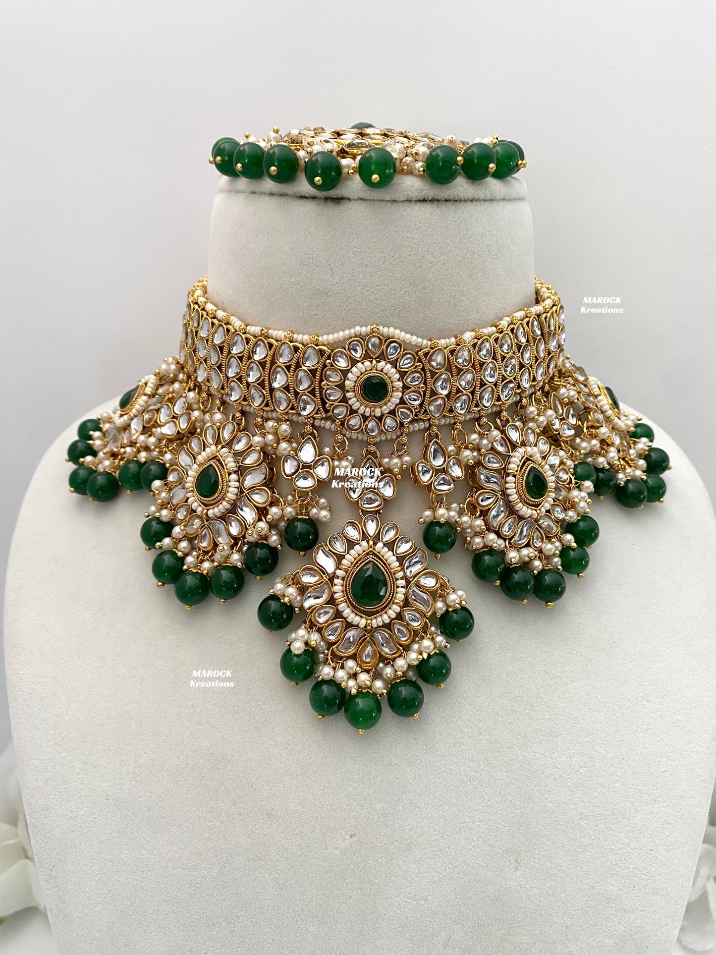 Bhavika Premium Quality Kundan choker/Necklace set