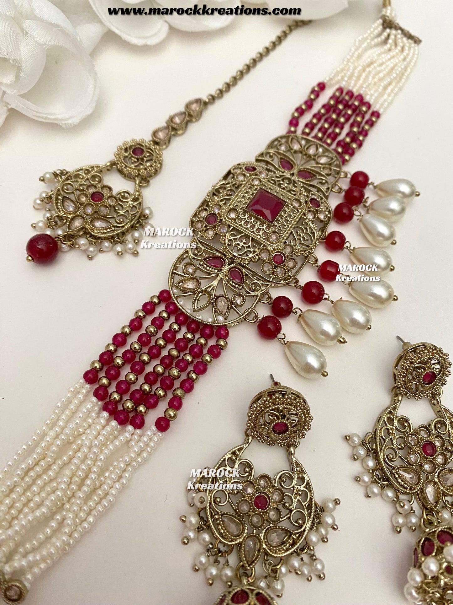 Naila Antique Gold Polki Choker set