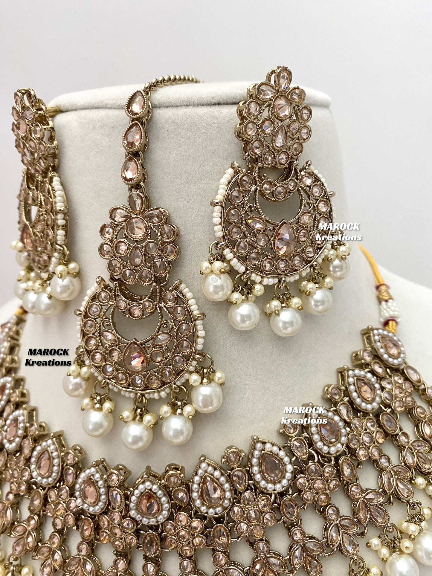 Sadhna Antique Gold Polki Necklace set