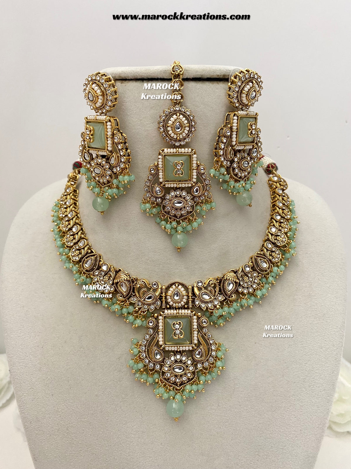 Nidhi Premium Quality Kundan Statement necklace set