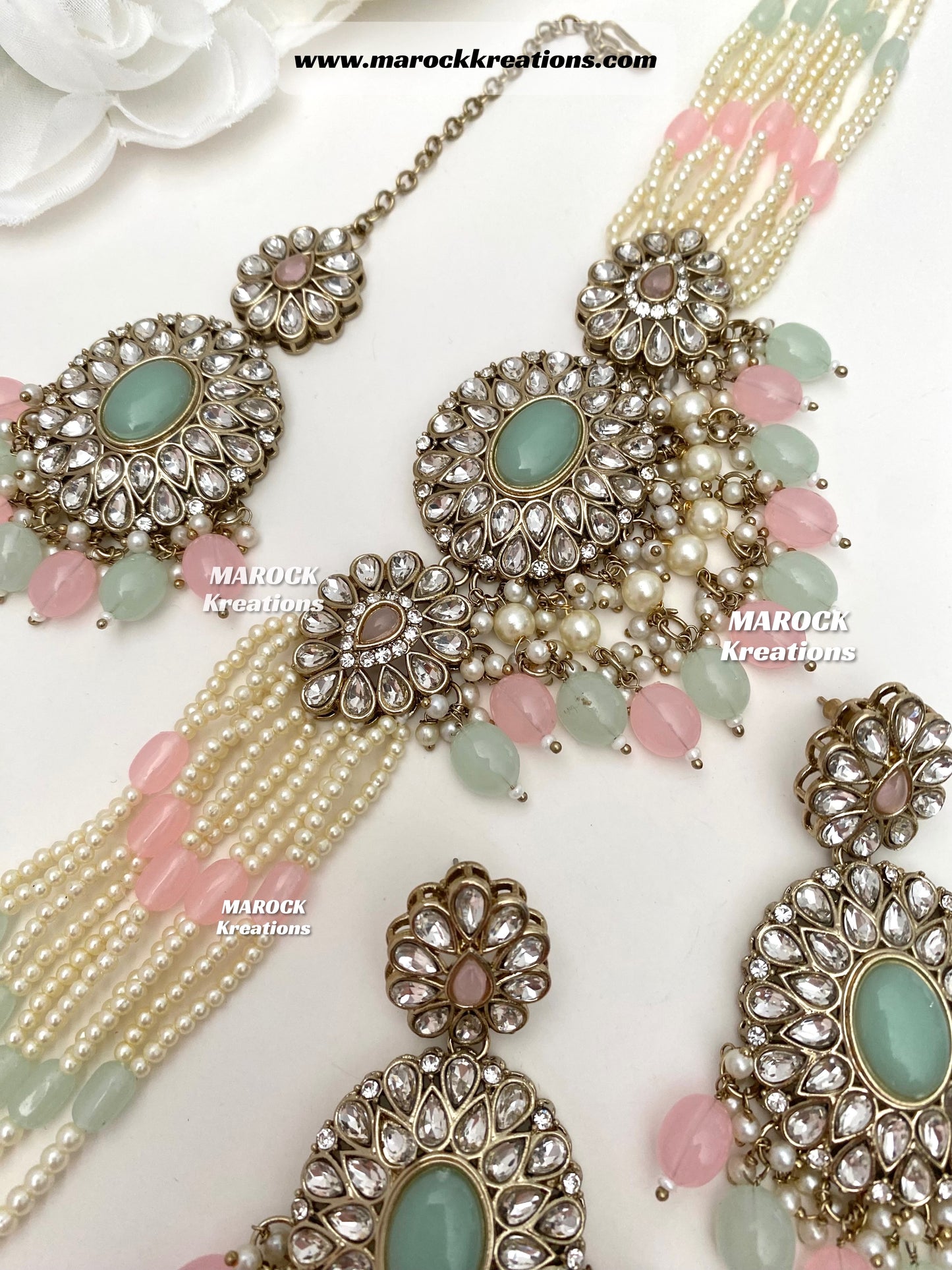 Kundan choker set