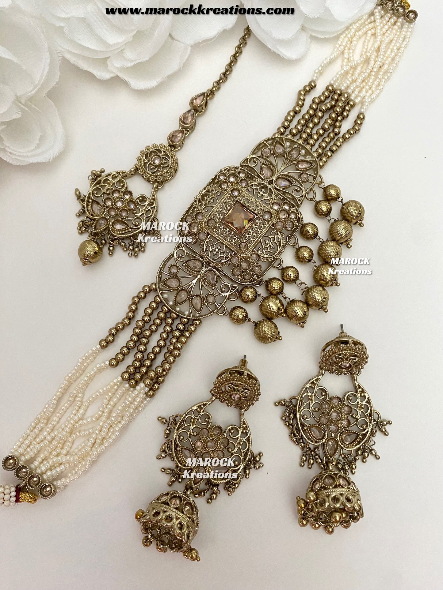 Naila Antique Gold Polki Choker set