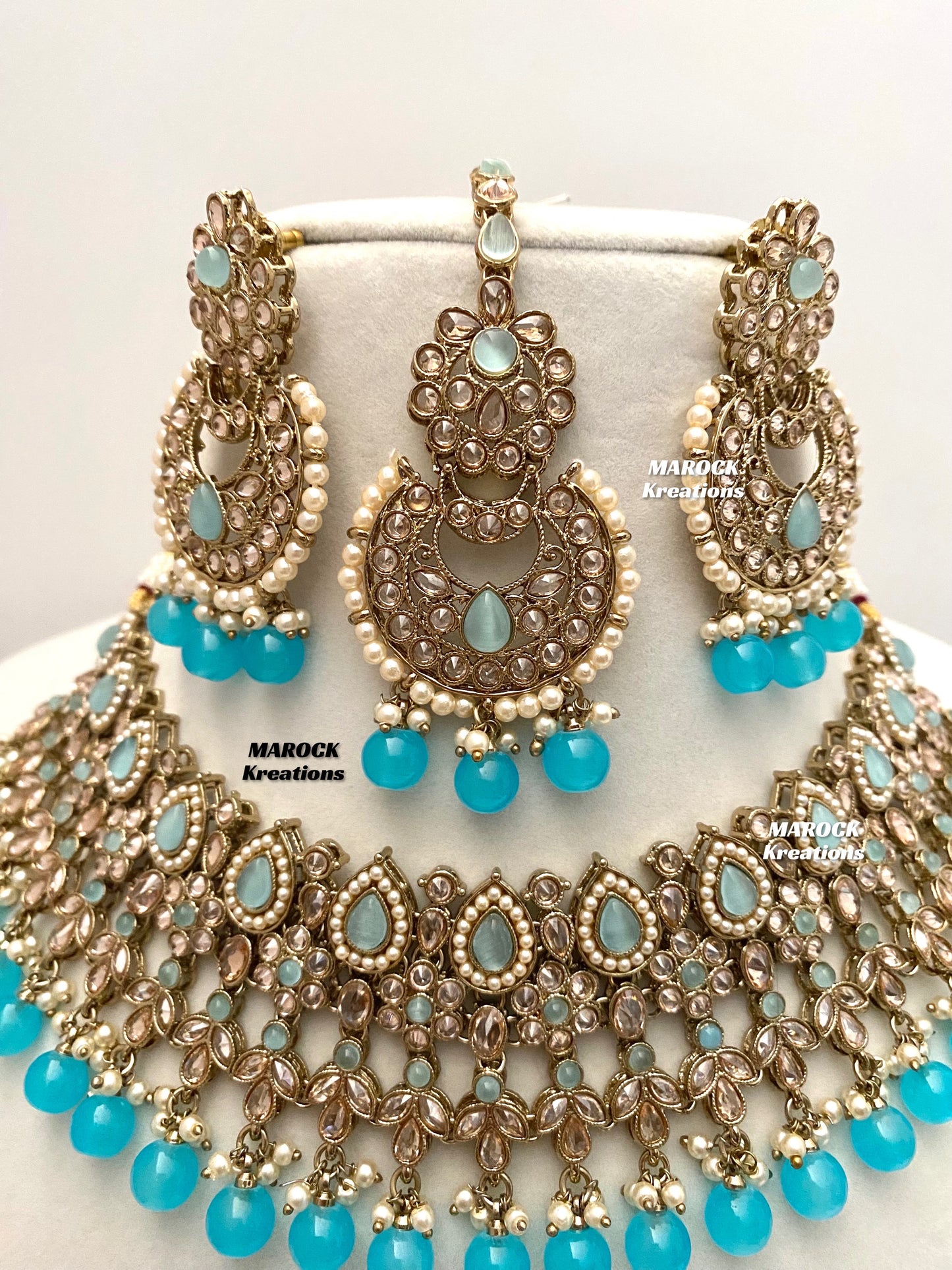 Sadhna Antique Gold Polki Necklace set