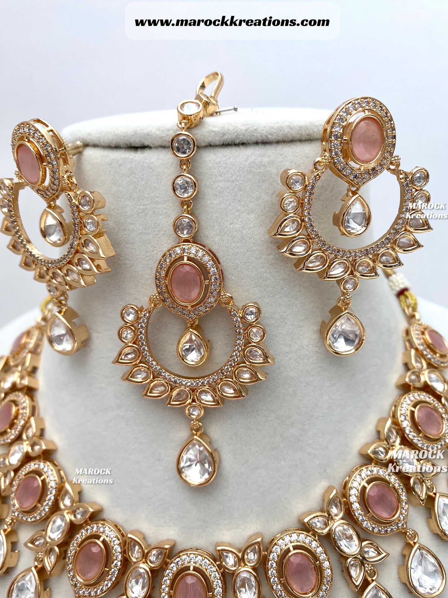 Naaz Tyani inspired Premium Quality gold plated Kundan Statement Necklace set