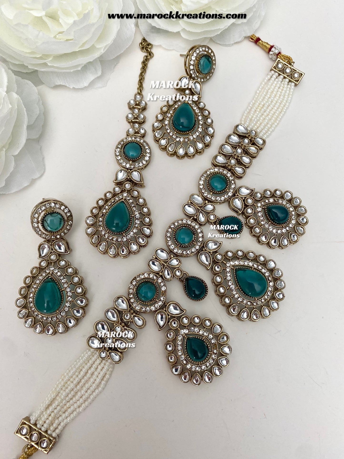 Rida Premium quality Kundan choker set