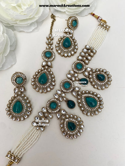 Rida Premium quality Kundan choker set