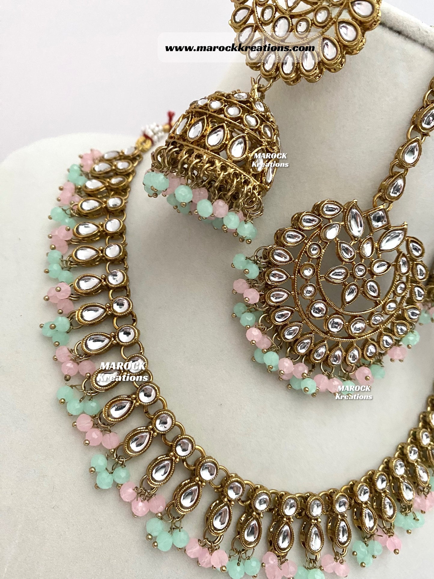 Kundan Necklace set comes with Jhumki Earrings and Tikka